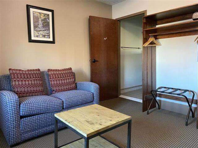 Historic Hotel Arvon Great Falls Bagian luar foto
